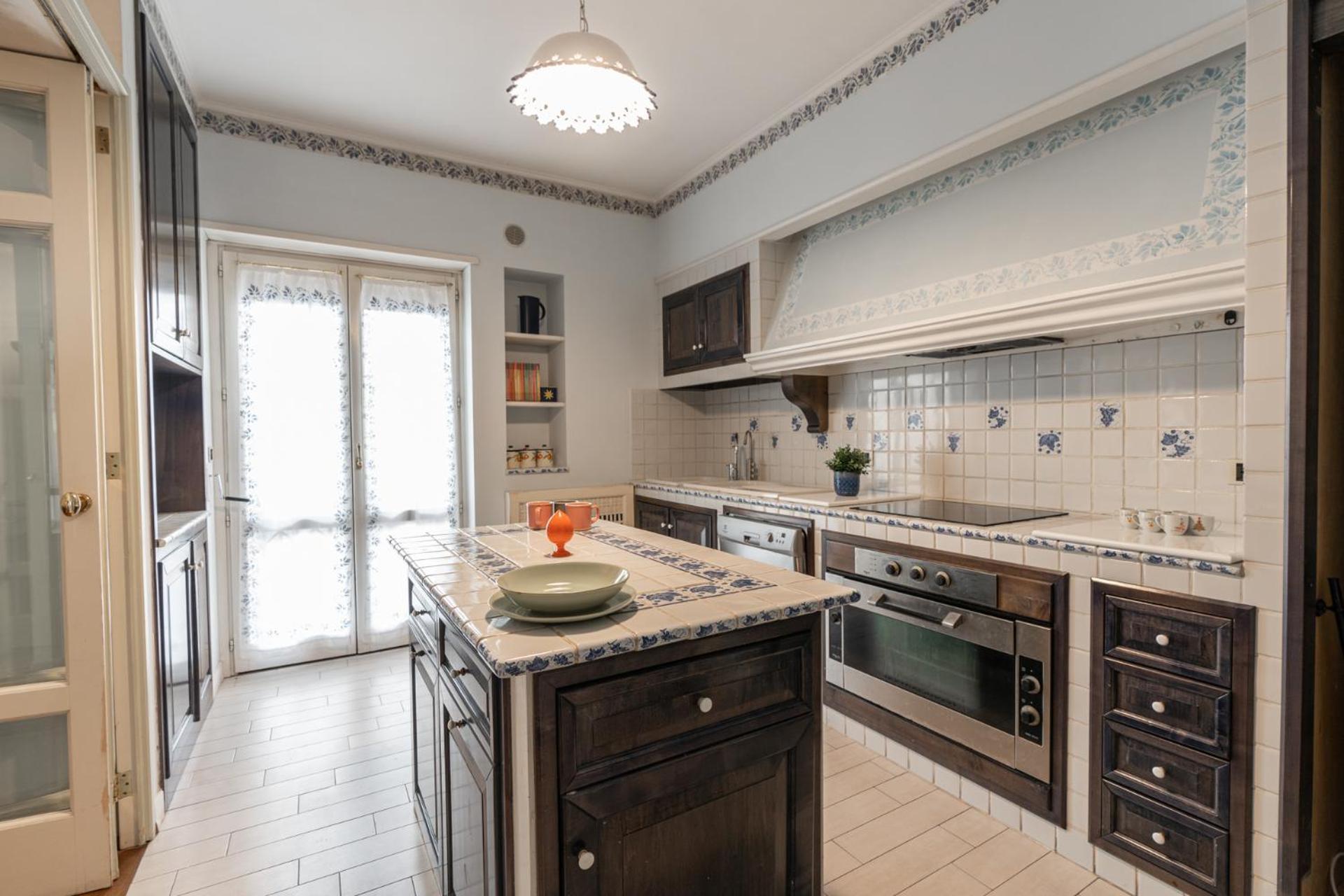 B&B Frida Suite Home Trani Eksteriør billede